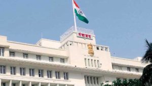 बदल्यांचा बाजार अधिकाऱ्यांनी थांबवायचा की आमदारांनी?