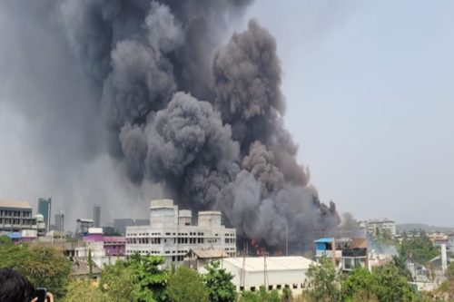 Dombivali MIDC Blast: कंपन्या हलवणे ‘सोयी’नुसार पोस्टिंग देण्याइतके सोपे आहे का?